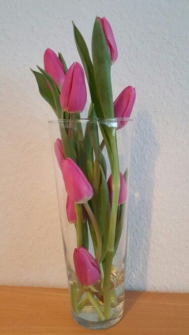 Inspirace na krásné tulipánové dekorace: Stačí naskládat do vázy! Inspirace na krásné tulipánové dekorace: Stačí naskládat do vázy!