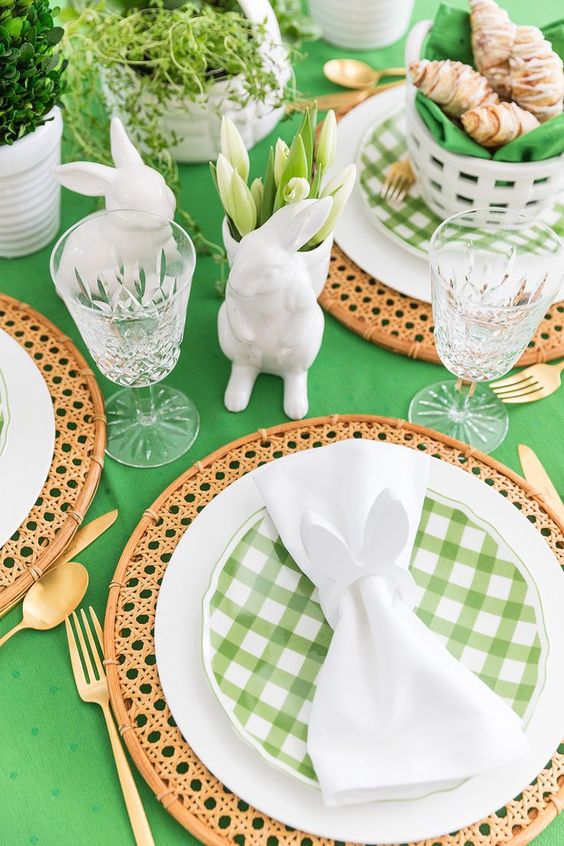 Jarní inspirace na sváteční prostírání stolu ve velikonočním stylu! Jarní inspirace na sváteční prostírání stolu ve velikonočním stylu!