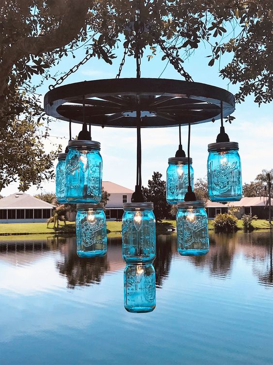 Originální inspirace a nápady na lustry či lampy: Využijte obyčejné zavařovací sklenice!