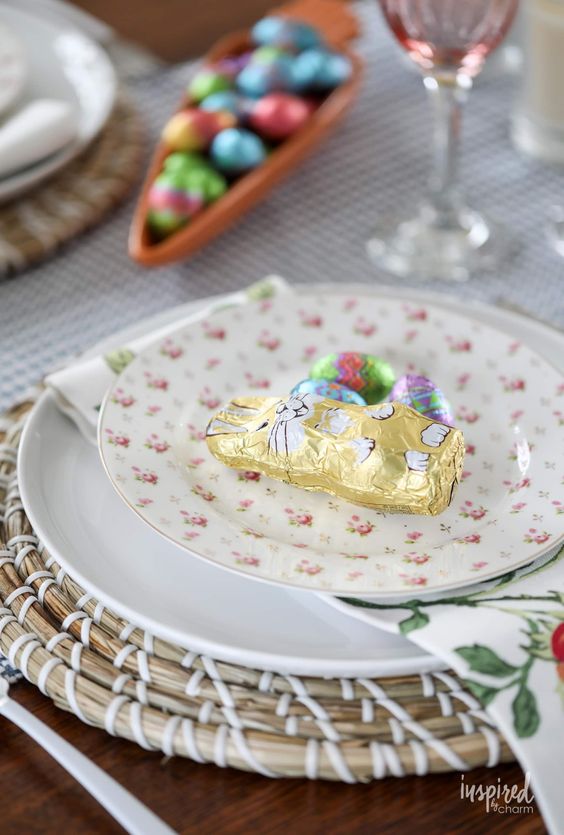 Jarní inspirace na sváteční prostírání stolu ve velikonočním stylu! Inspirace na sváteční prostírání stolu