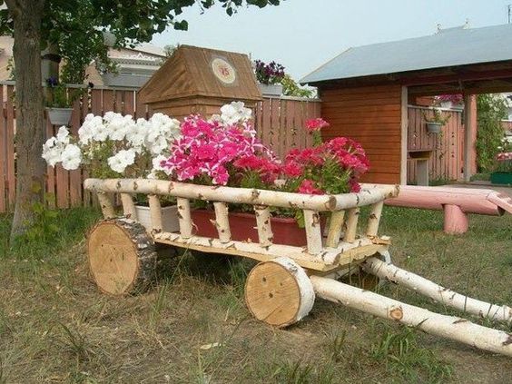 Skvělá inspirace na pojízdné zahradní květináče, které si sami můžete vyrobit! Skvělá inspirace na pojízdné zahradní květináče, které si sami můžete vyrobit!
