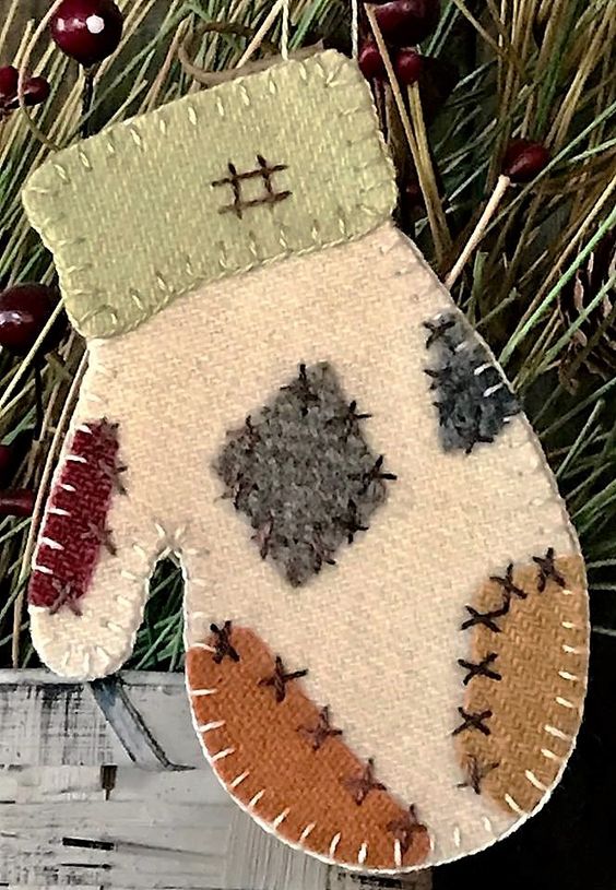Pletená “chňapka”, jako základ originální zimní dekorace – Inspirujte se! Pletená “chňapka”, jako základ originální zimní dekorace – Inspirujte se!
