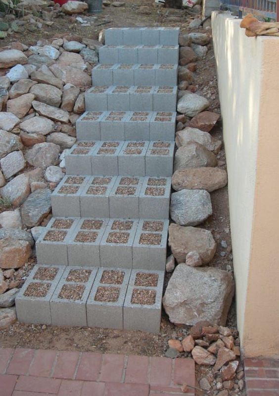 20+ vychytávek na zahradu a do domácnosti: Využijte nepotřebný stavební materiál!