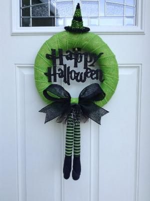 Skvělá zábava pro děti! Vyrobte si Halloweenský věnec na dveře Skvělá zábava pro děti! Vyrobte si Halloweenský věnec na dveře