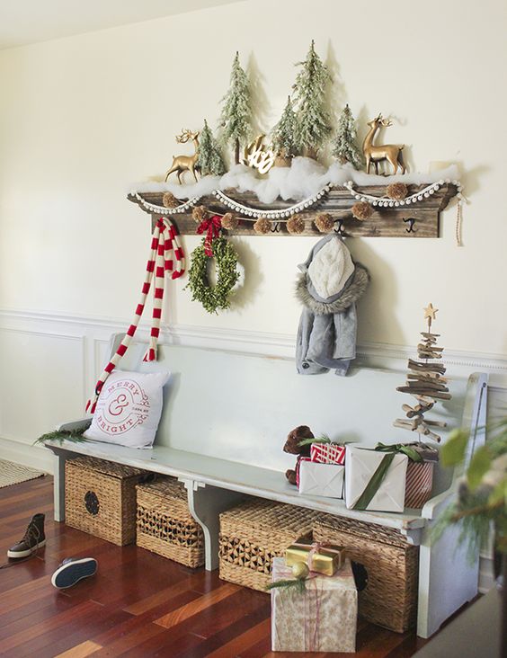 Využijte poličky ve Vašem domově jako výstavní místo pro vánoční dekorace! Využijte poličky ve Vašem domově jako výstavní místo pro vánoční dekorace!