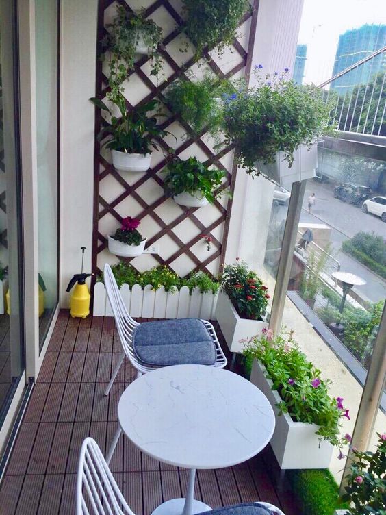 Zkrášlete si balkon květinami! – 20 originálních inspirací, jak na to