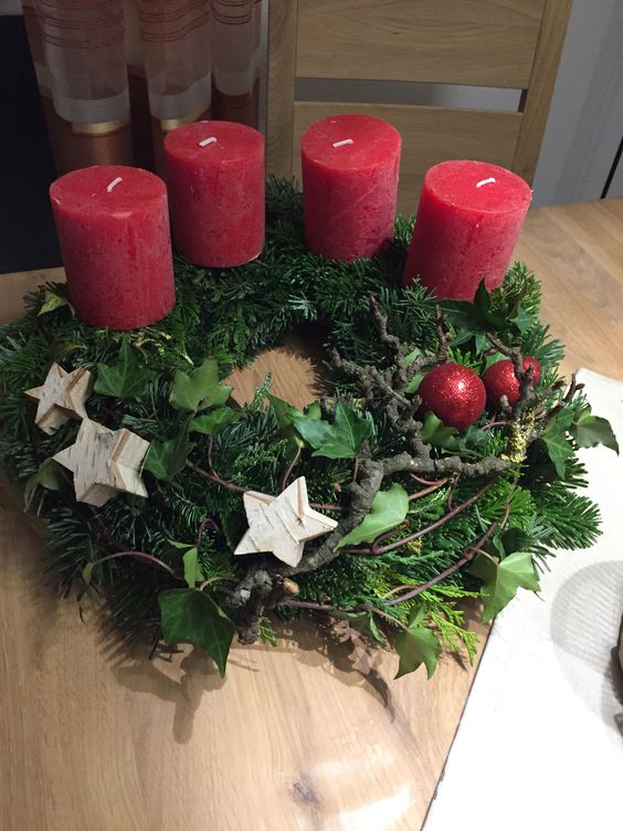 Přidejte do vašeho adventního věnce také jehličí, šišky či skořápky – Výsledek stojí za to! Přidejte do vašeho adventního věnce také jehličí, šišky či skořápky – Výsledek stojí za to!