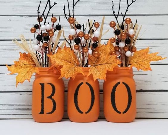 Úžasné Halloweenské dekorace: Využijte obyčejnou zavařovačku! Úžasné Halloweenské dekorace: Využijte obyčejnou zavařovačku!