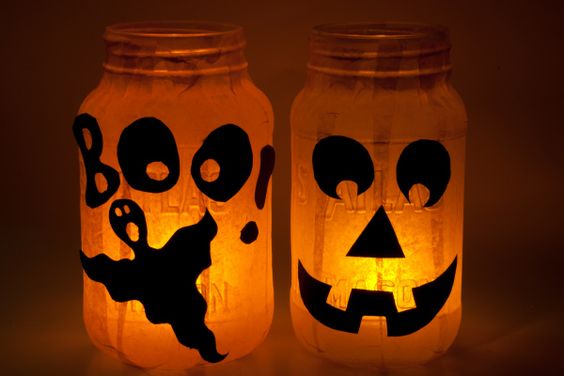 Úžasné Halloweenské dekorace: Využijte obyčejnou zavařovačku! Úžasné Halloweenské dekorace: Využijte obyčejnou zavařovačku!