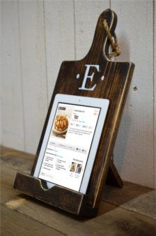 Inspirace pro všechny kutily! Využijte tímto originálním způsobem dřevěné prkénko Inspirace pro všechny kutily! Využijte tímto originálním způsobem dřevěné prkénko