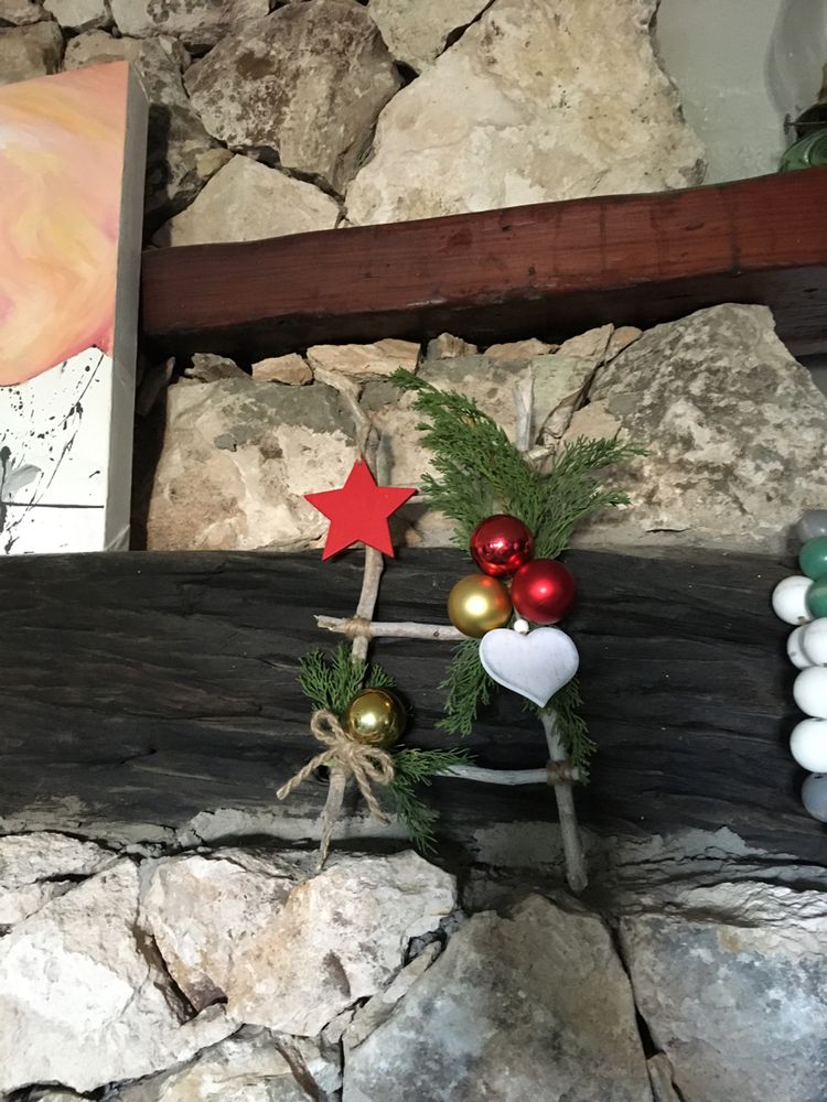 Tip na originální zimní dekoraci – Využijte obyčejný žebřík! Tip na originální zimní dekoraci – Využijte obyčejný žebřík!