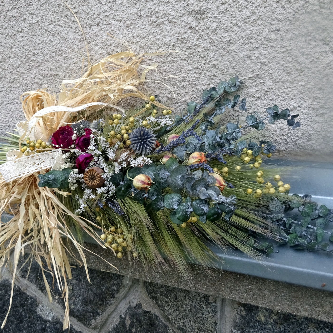 rozhovor: vůně jako z pohádky – paní drahomíra vyrábí květinové věnce rozhovor: vůně jako z pohádky – paní drahomíra vyrábí květinové věnce