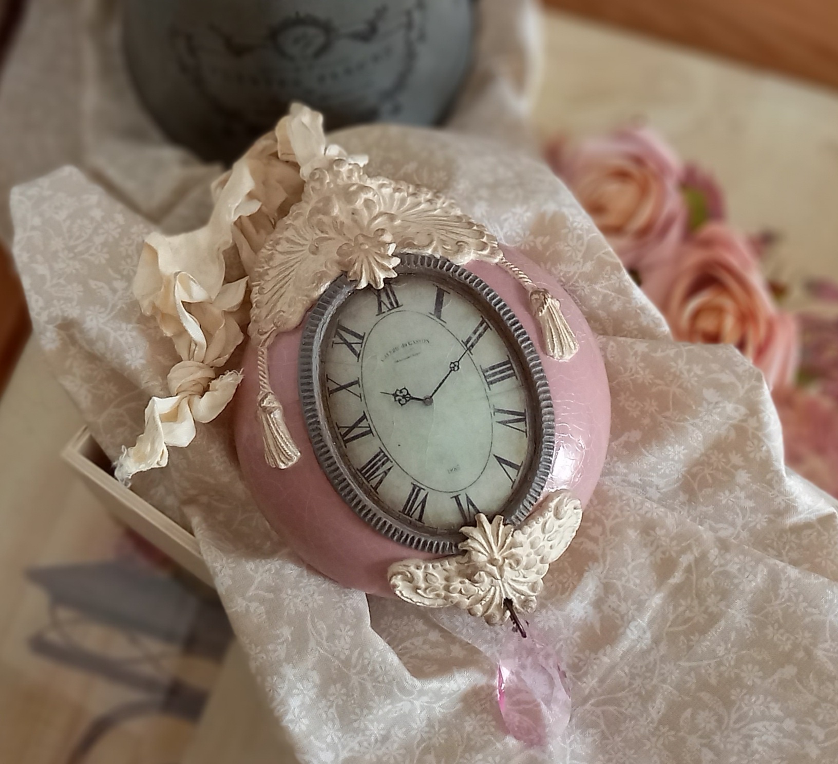 ROZHOVOR: Rýžový papír na výrobu medailonků? Lucie nás seznámí s technikou decoupage