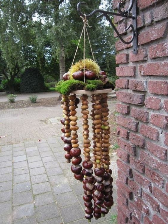 Vyčarujte si jednu z těchto dekorací pomocí kaštanů a žaludů – Prima inspirace Vyčarujte si jednu z těchto dekorací pomocí kaštanů a žaludů – Prima inspirace