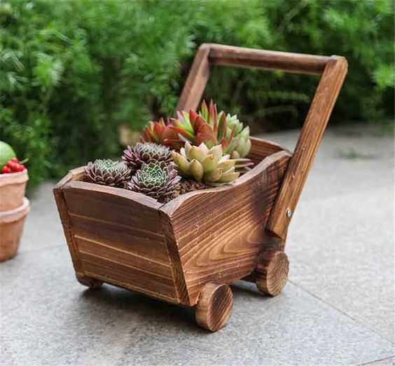 Skvělá inspirace na pojízdné zahradní květináče, které si sami můžete vyrobit! Skvělá inspirace na pojízdné zahradní květináče, které si sami můžete vyrobit!