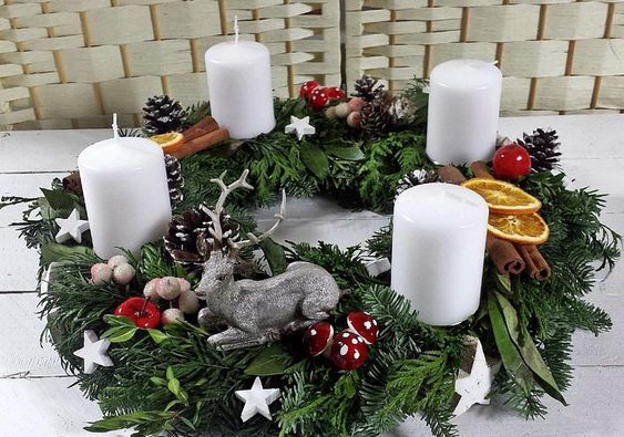 Přidejte do vašeho adventního věnce také jehličí, šišky či skořápky – Výsledek stojí za to! Přidejte do vašeho adventního věnce také jehličí, šišky či skořápky – Výsledek stojí za to!