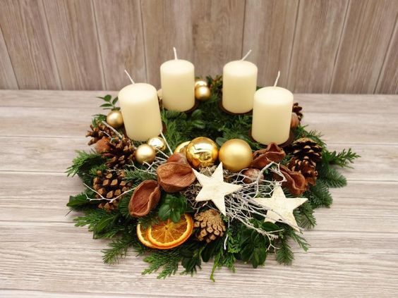 Přidejte do vašeho adventního věnce také jehličí, šišky či skořápky – Výsledek stojí za to! Přidejte do vašeho adventního věnce také jehličí, šišky či skořápky – Výsledek stojí za to!