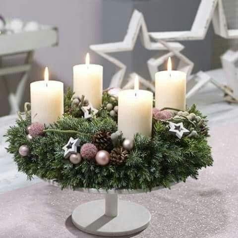 adventní věnec - jehličí 8 Inspirace na krásné adventní věnce z jehličí – vytvořte si letos vlastní