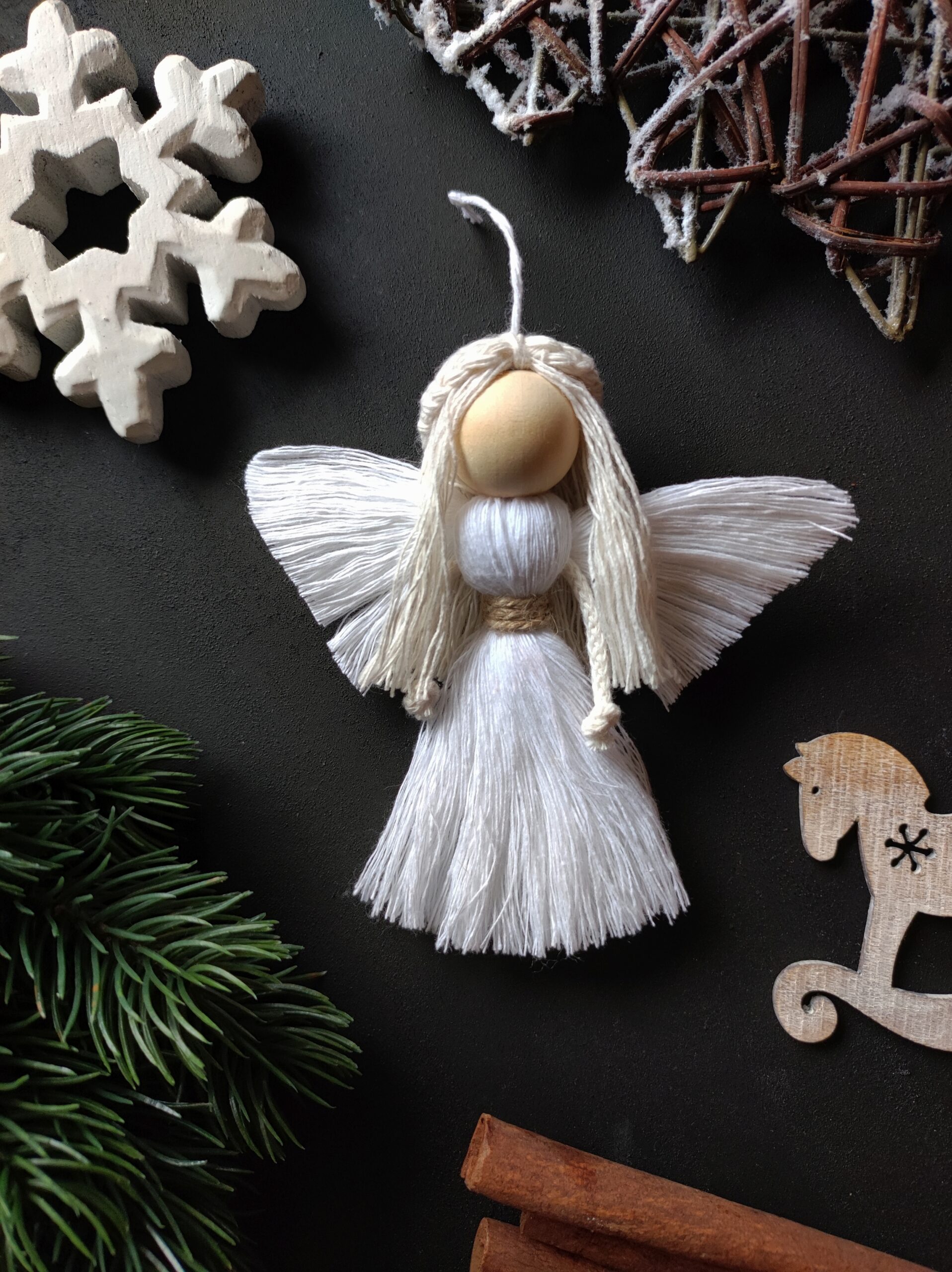 anjelik maly so zapletenymi vlasmi kusovka rozhovor: