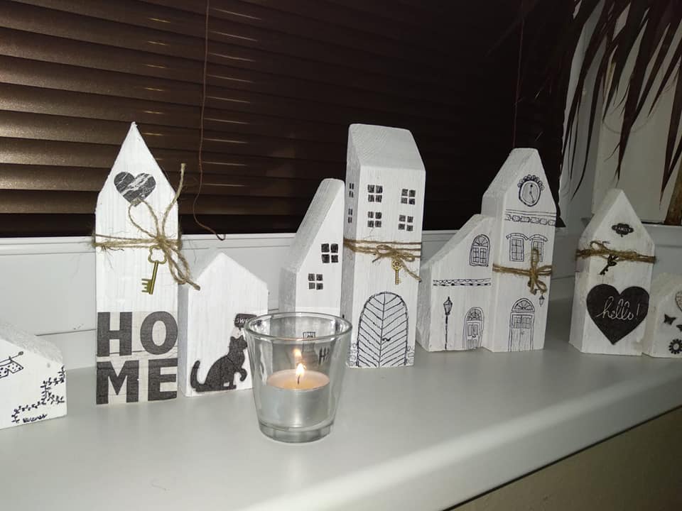 bílé dekorace 30 Vánoční dekorace laděné do bílé barvy: 25+ inspirací do domácnosti