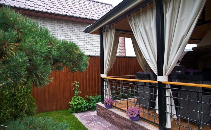 shtoryi-dlya-terrasyi-32 40+ více nápadů: Ozdobte a oživte svou oblíbenou terasu novými závěsy