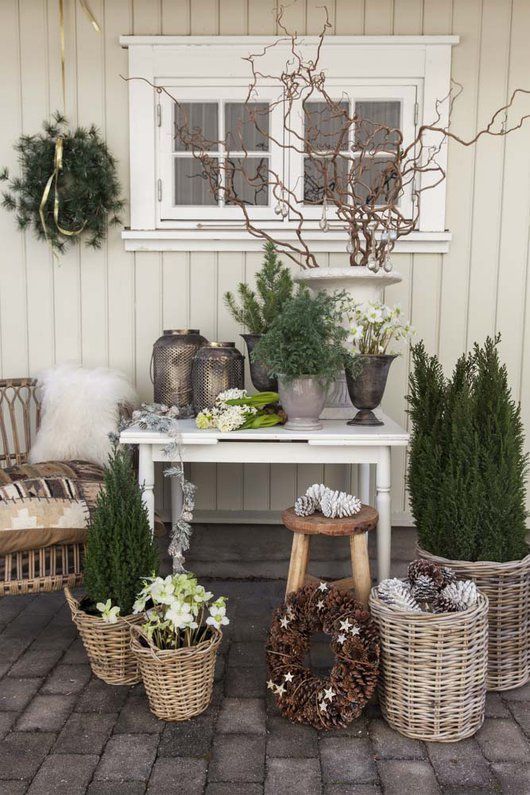 veranda a balkón - zimní dekorace 9 Zimní balkóny a terasy – 20+ inspirací na krásnou výzdobu