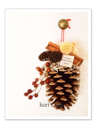 Vytvořte si krásné závěsné dekorace ze šišek, které stačí jen zavěsit a máte hotovo Vytvořte si krásné závěsné dekorace ze šišek, které stačí jen zavěsit a máte hotovo